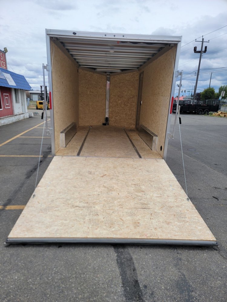 Xpress 7.5x14 7,000 Enclosed