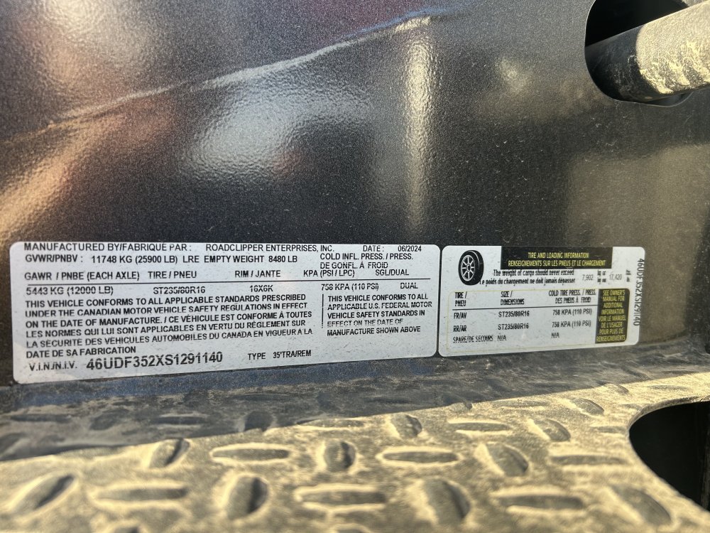 Diamond C 8.5x35 30,000 Gooseneck