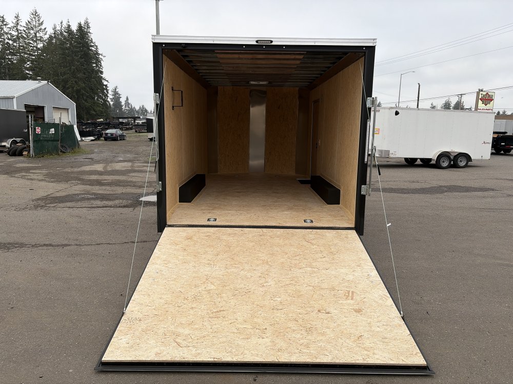 Mirage 8.5x20 9,900 Enclosed