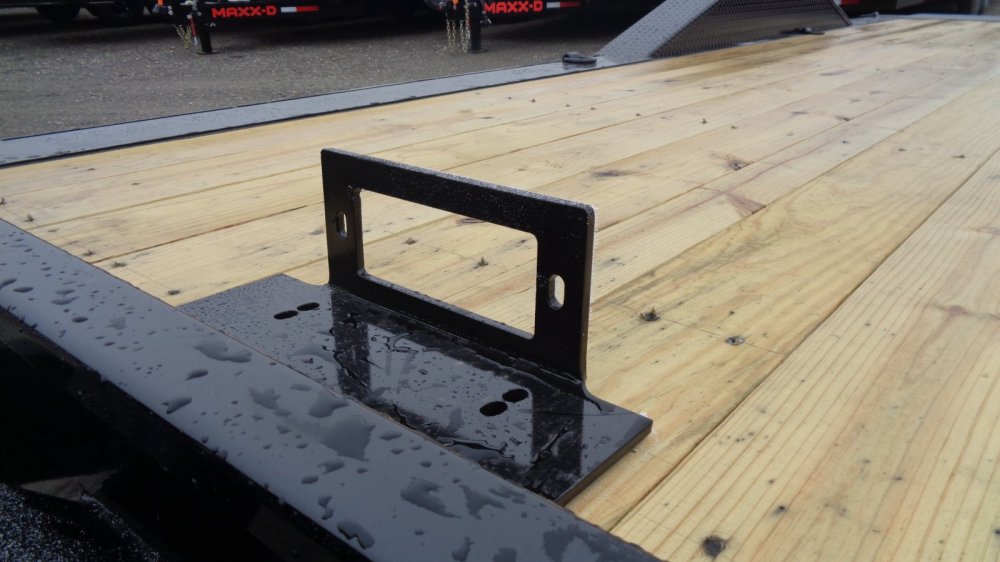 MAXX-D 8.5x22 17,500 Flatbed