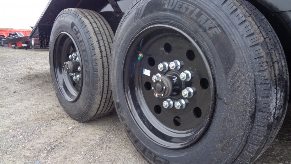 MAXX-D 8.5x22 17,500 Flatbed