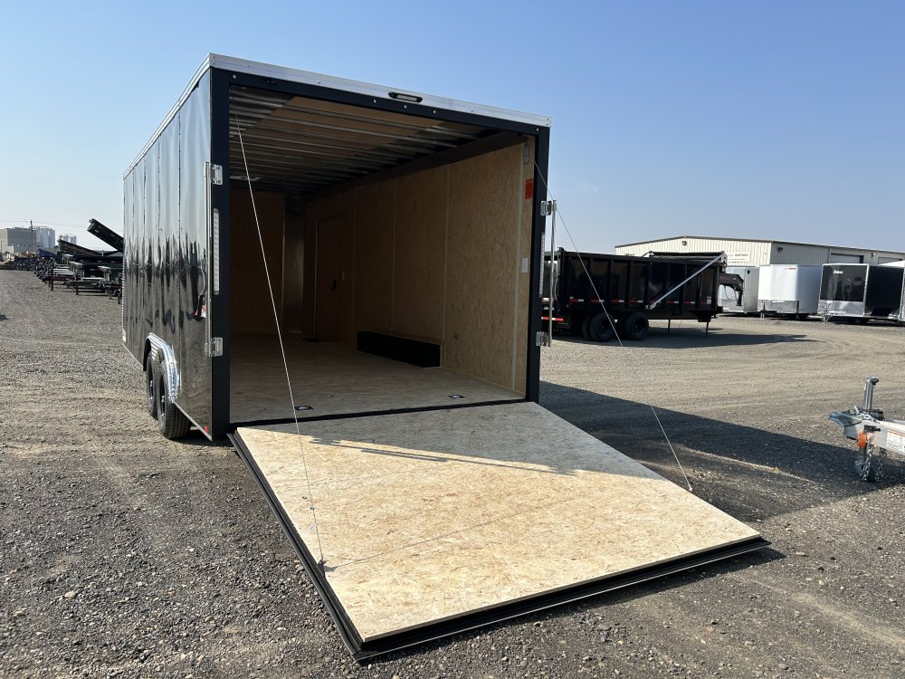 Mirage 8.5x20 9,900 Enclosed
