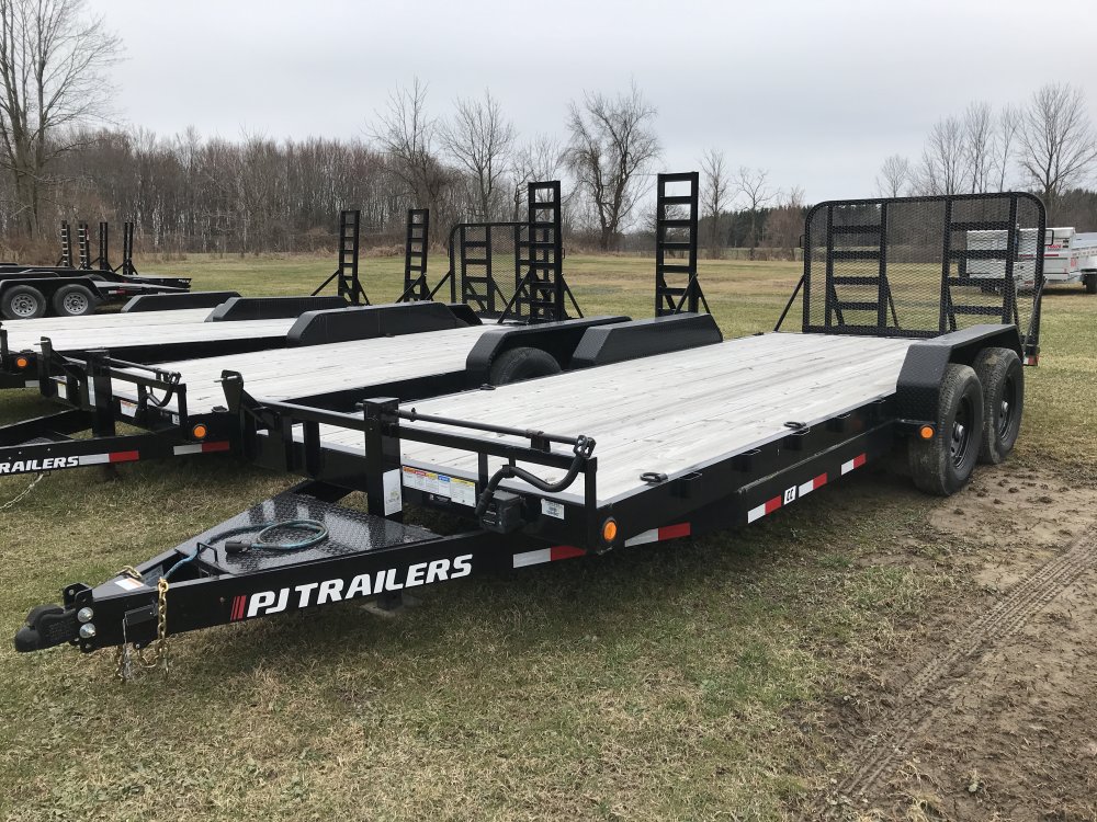 2022 PJ 20'x6" Channel Equipment Fender