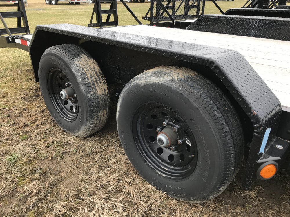 2023 PJ 20'x5" Channel Equipment Fender