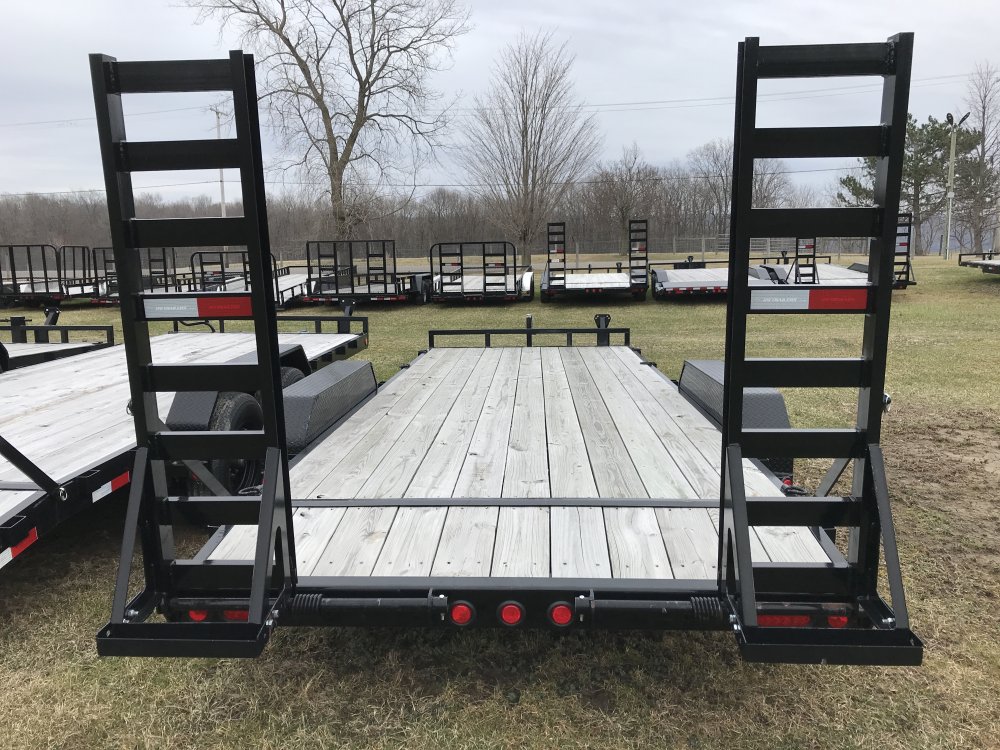 2023 PJ 20'x5" Channel Equipment Fender