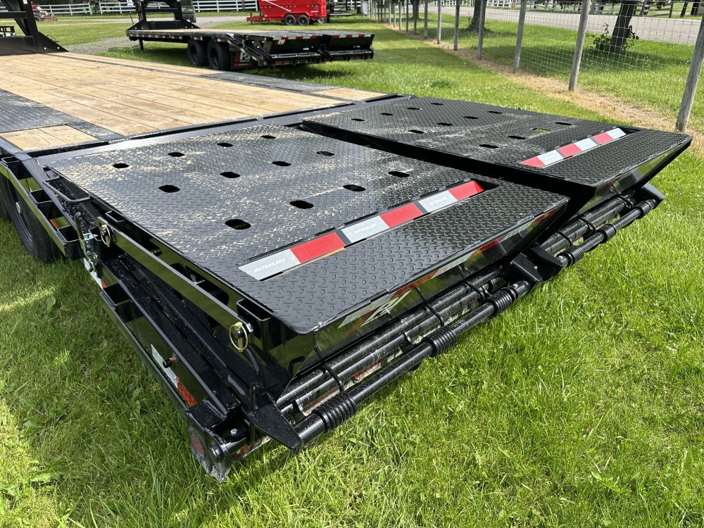 2027 PJ Trailers 30' Quest Gooseneck with Singles