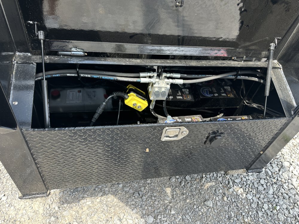 2027 PJ Trailers 20' Tandem Dual Dump