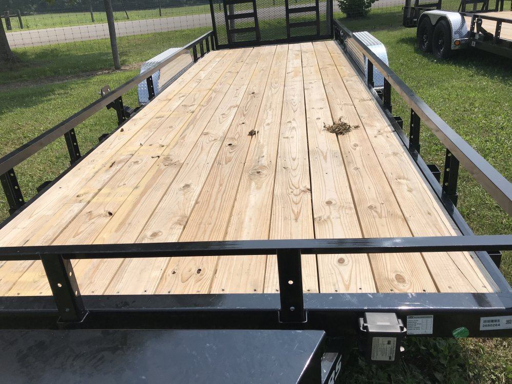 2026 PJ 22'x83" Tndm Axle Channel Utility