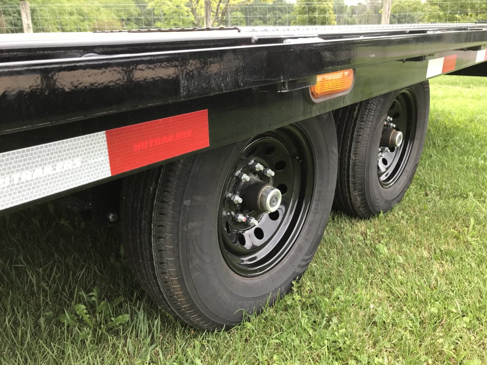 2027 PJ Trailers 24'x8" I-Beam Deckover