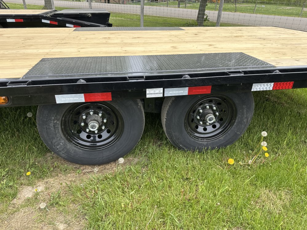 2026 PJ Trailers 22' x 8" I Beam Deckover