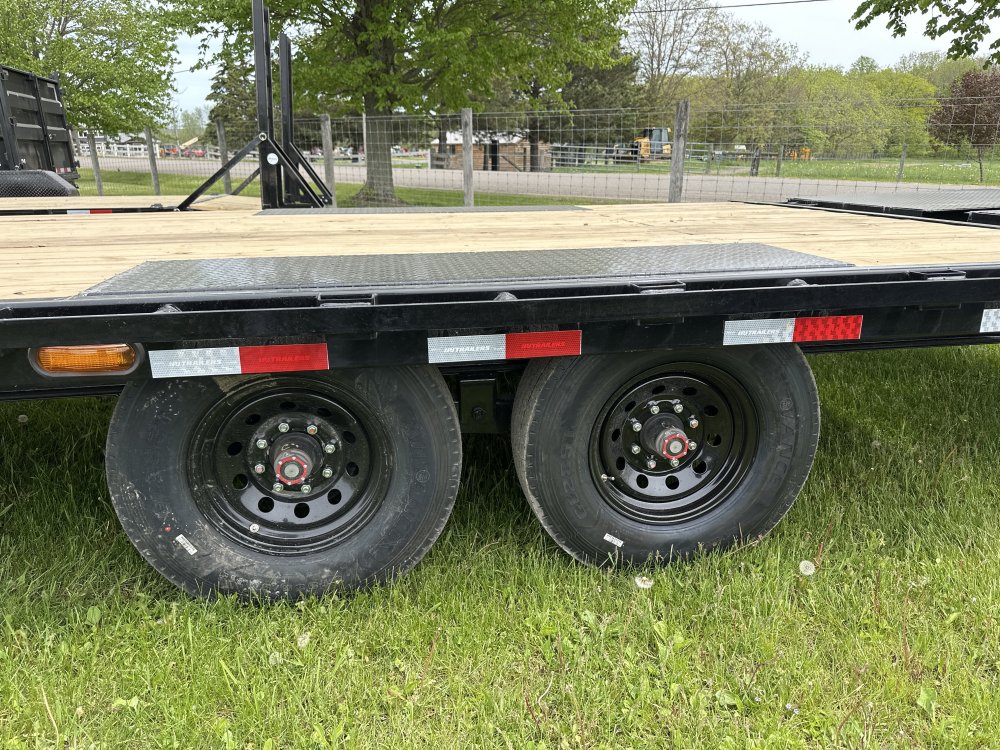 2026 PJ Trailers 26'x8" I-Beam Deckover Pintle