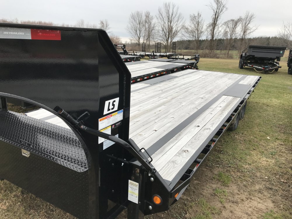 2023 PJ 24' Low-Pro Flatdeck with Singles