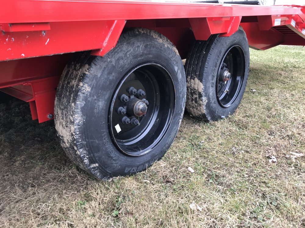 2023 PJ 24' Low-Pro Flatdeck w/8k Axles