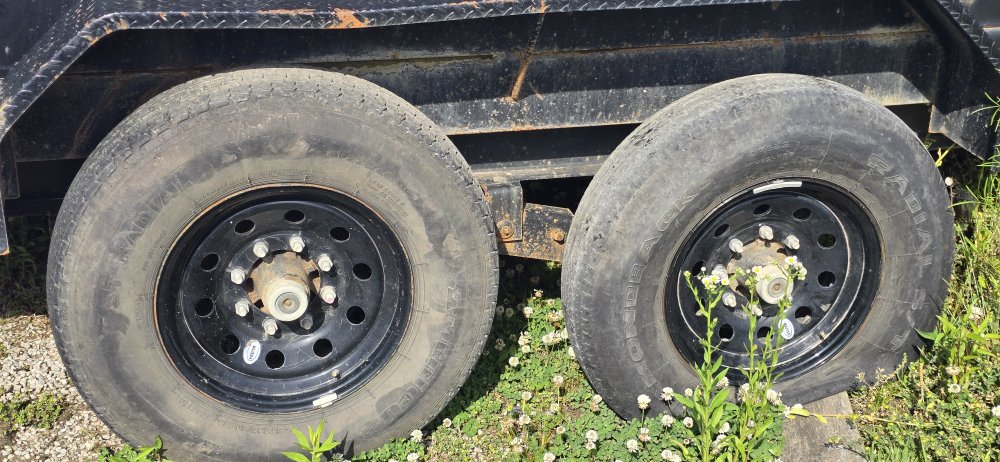 83"x16' East Texas Dump Trailers