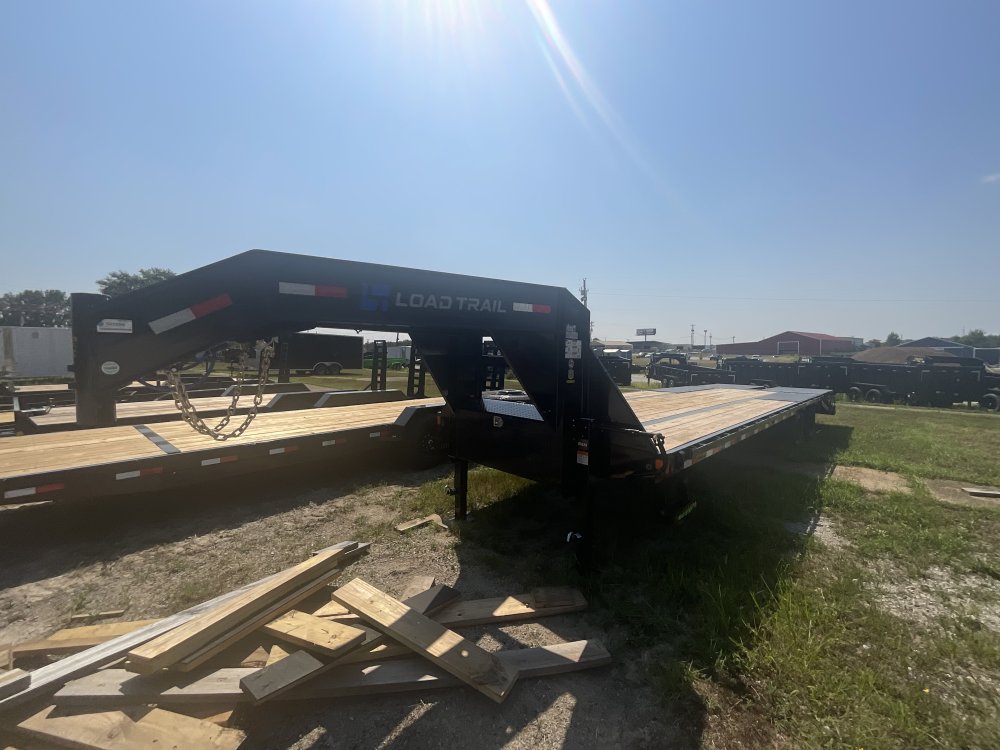 102"x30' Load Trail Gooseneck Flatbed