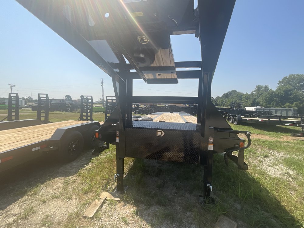 102"x30' Load Trail Gooseneck Flatbed