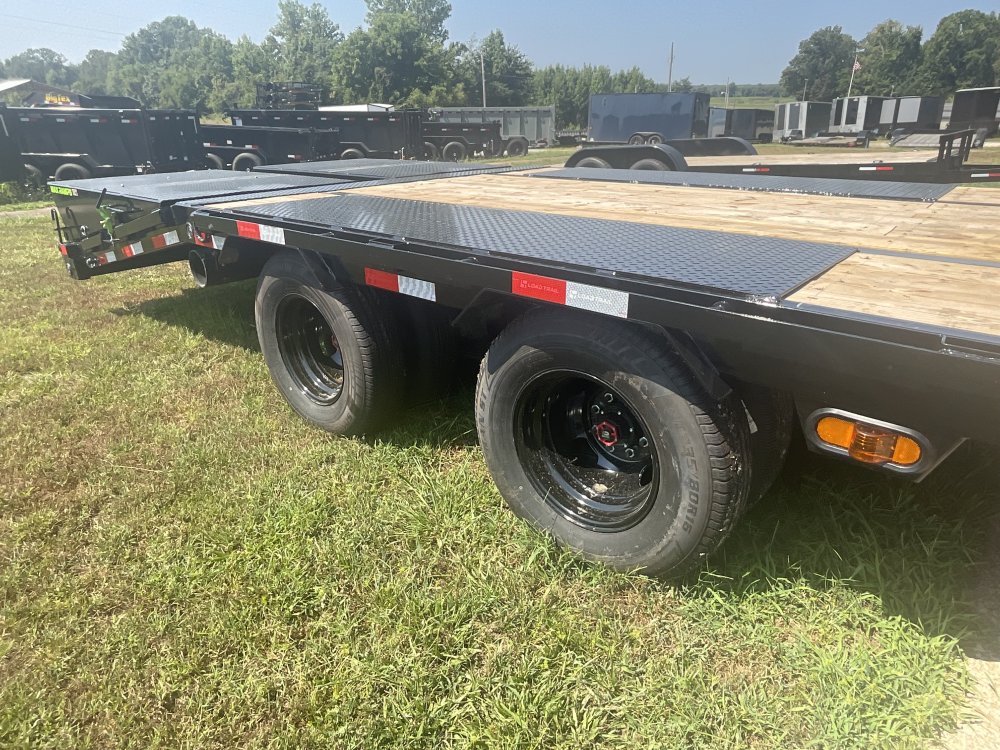 102"x30' Load Trail Gooseneck Flatbed