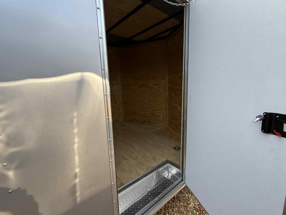 8.5'x24'x7' Rock Solid Cargo Enclosed