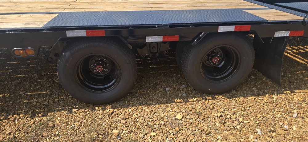 102"x32' Load Trail Gooseneck Flatbed