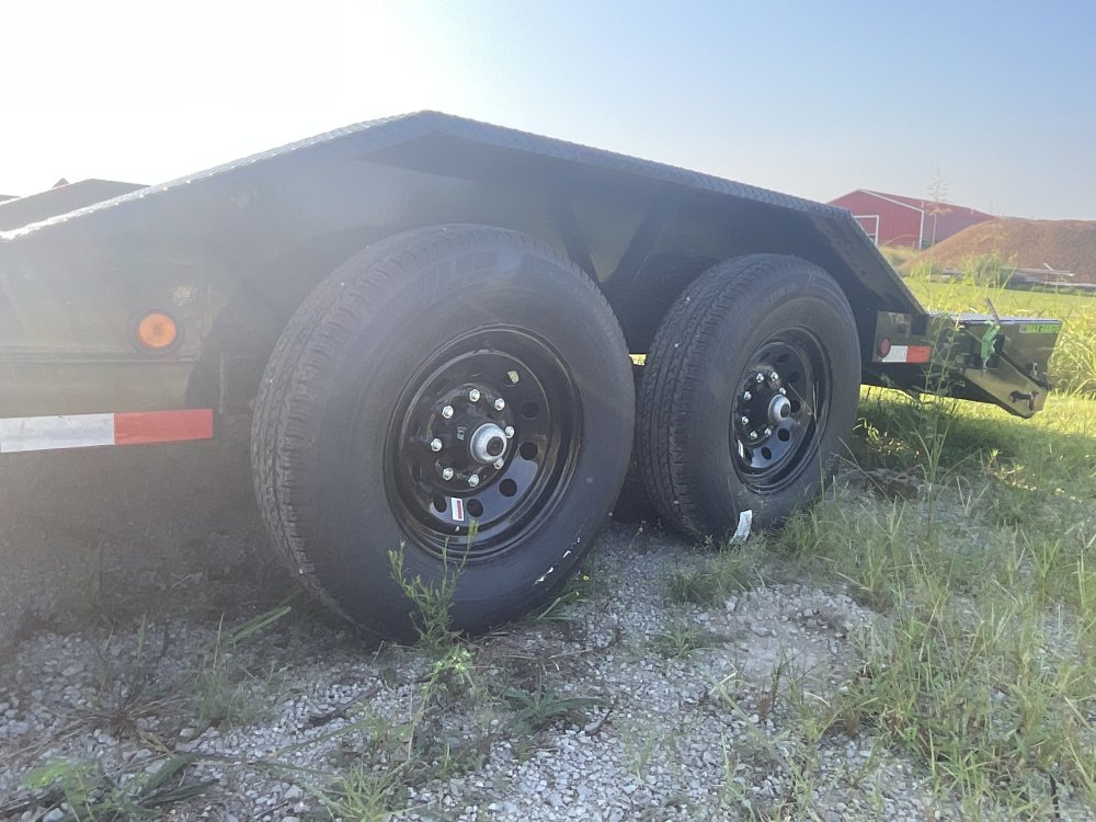 102"x22' Load Trail Equipment Trailers