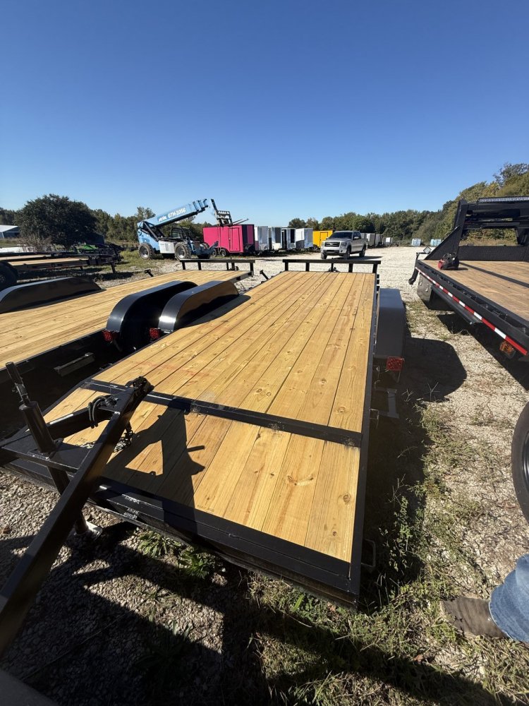 6' 10"x20' L&O Manufacturing LLC Car Hauler