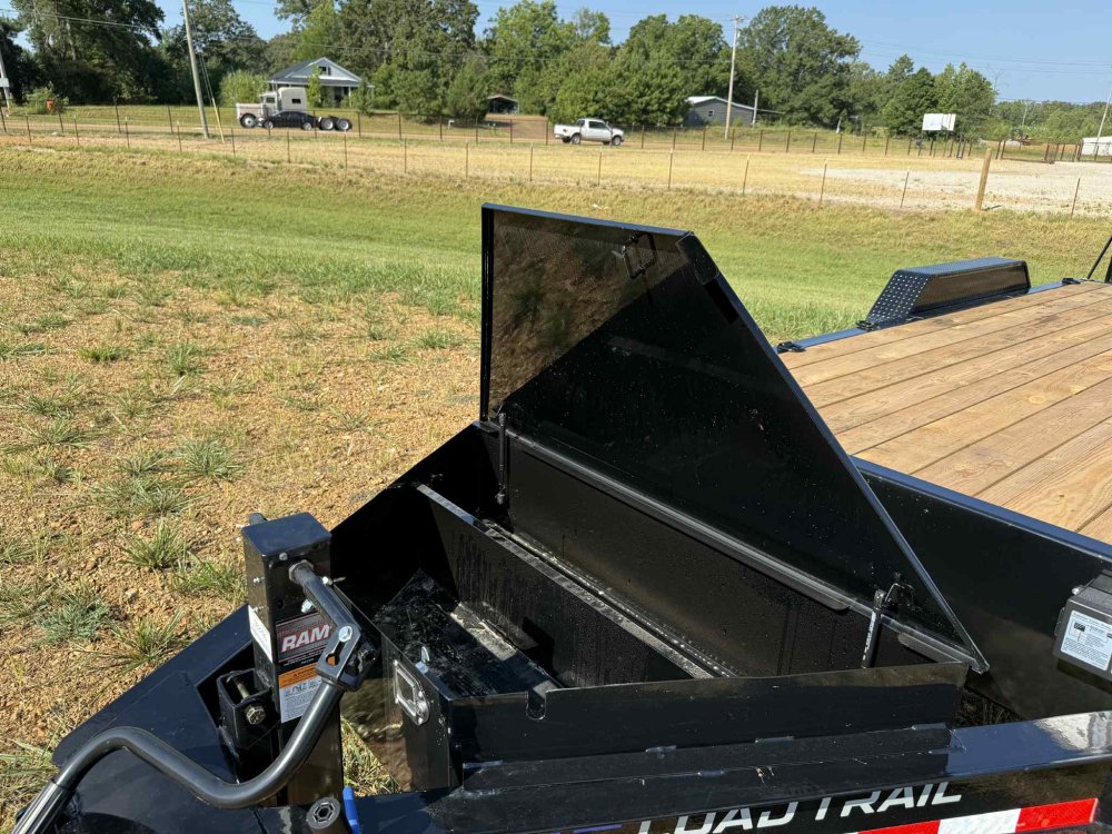 83"x24' Load Trail Equipment Trailers