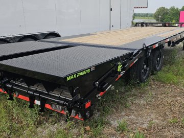 102"x25' Load Trail Equipment Trailers