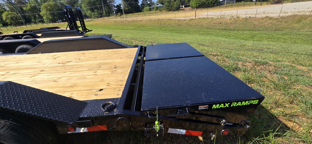 102"x22' Load Trail Equipment Trailers