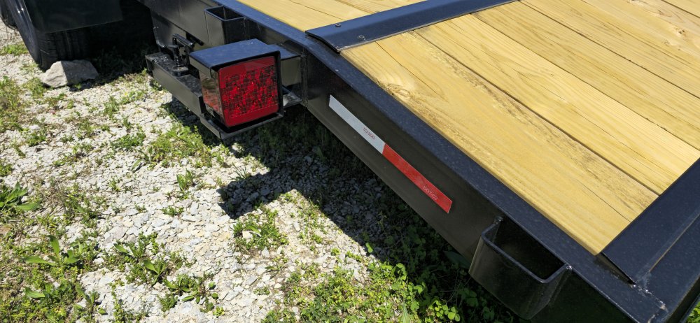 6'10"x20' L&O Manufacturing LLC Car Hauler
