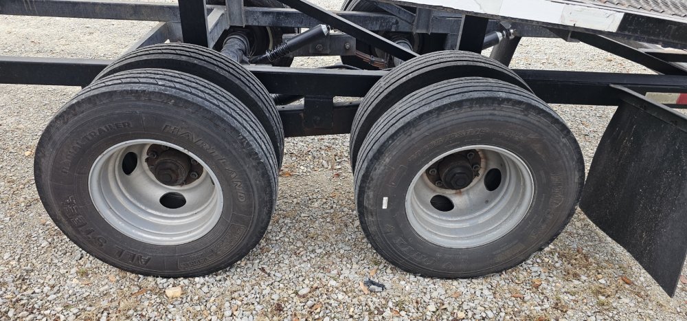 102"x52' Kaufman Car Hauler