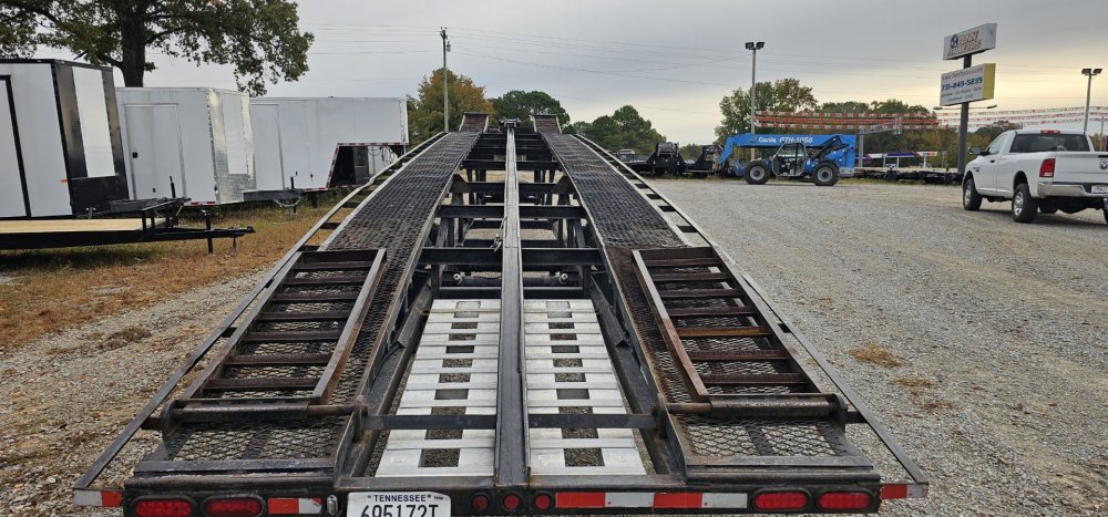 102"x52' Kaufman Car Hauler