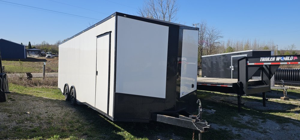 8' 5"x24' Luxe MFG Enclosed