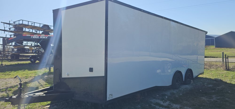 8' 5"x24' Luxe MFG Enclosed