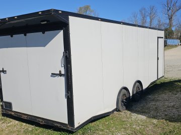 8' 5"x24' Luxe MFG Enclosed