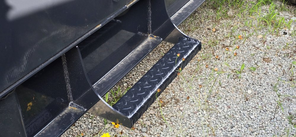 83"x16' x40" Hillcrest Dump Trailer