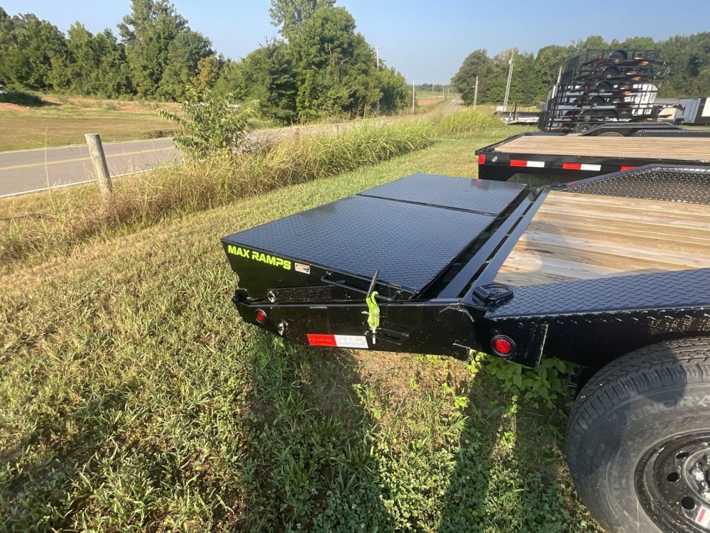 102"x24' Load Trail Equipment Trailers