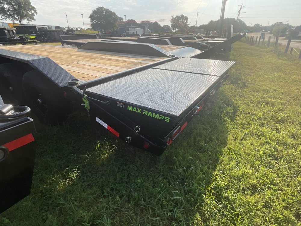 102"x24' Load Trail Equipment Trailers