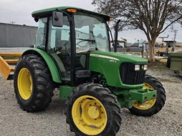 John Deere 5055e Tractor 2073.3 HR