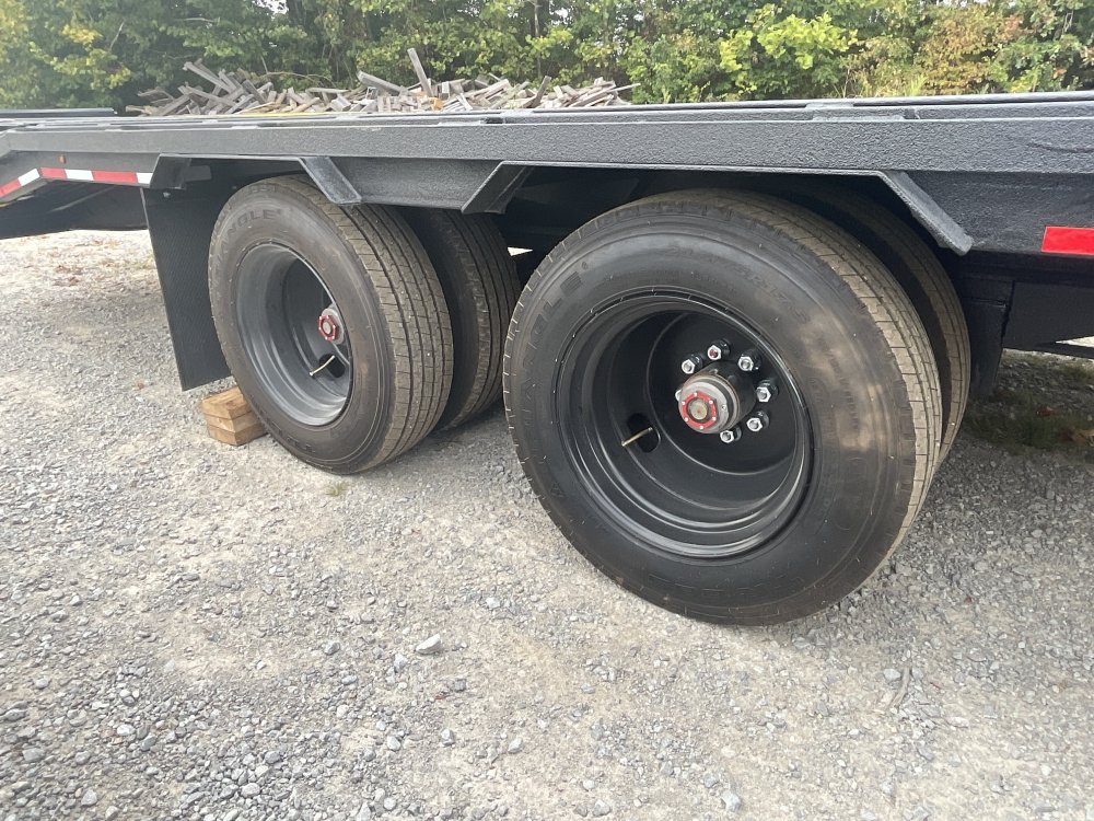 102" x 30' Caliber Gooseneck 24k