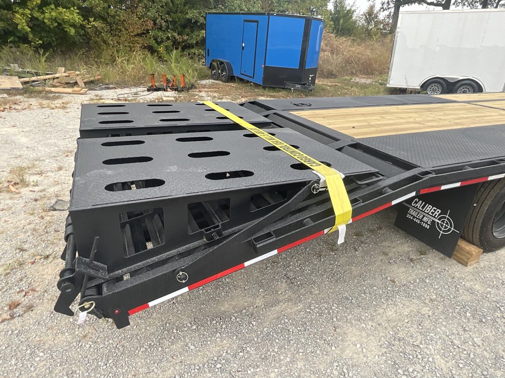 102" x 30' Caliber Gooseneck 24k