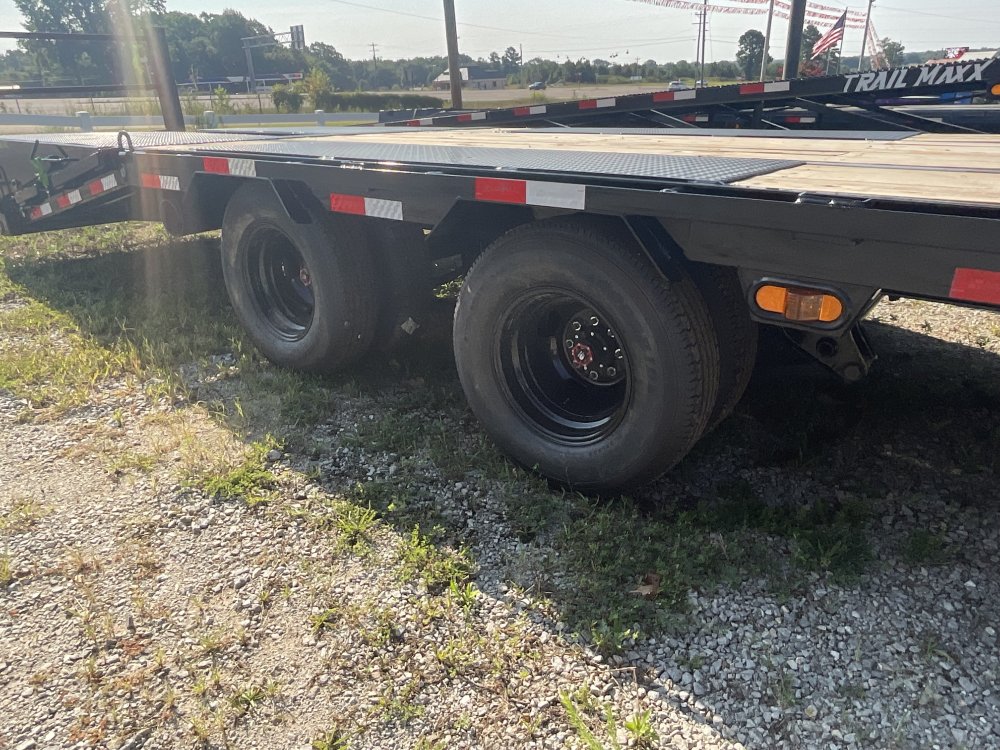 102"x32' Load Trail Gooseneck Flatbed 22k