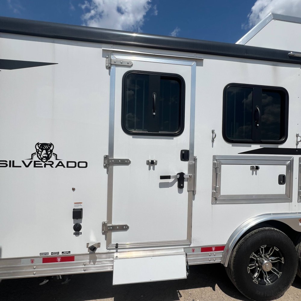 8'x36' Bison Trailers Enclosed