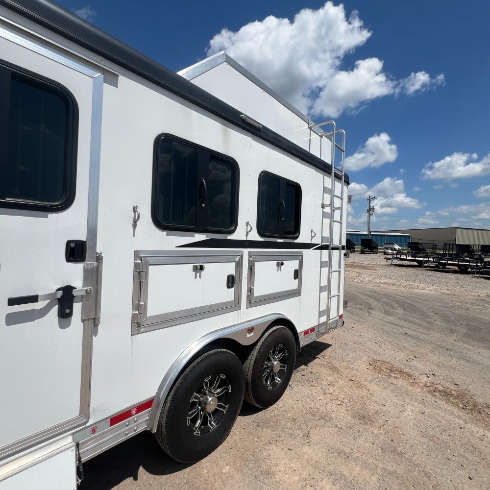 8'x36' Bison Trailers Enclosed