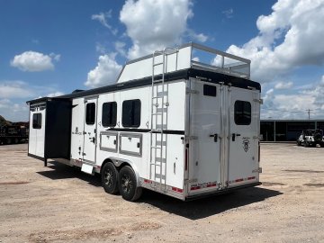 8'x36' Bison Trailers Enclosed