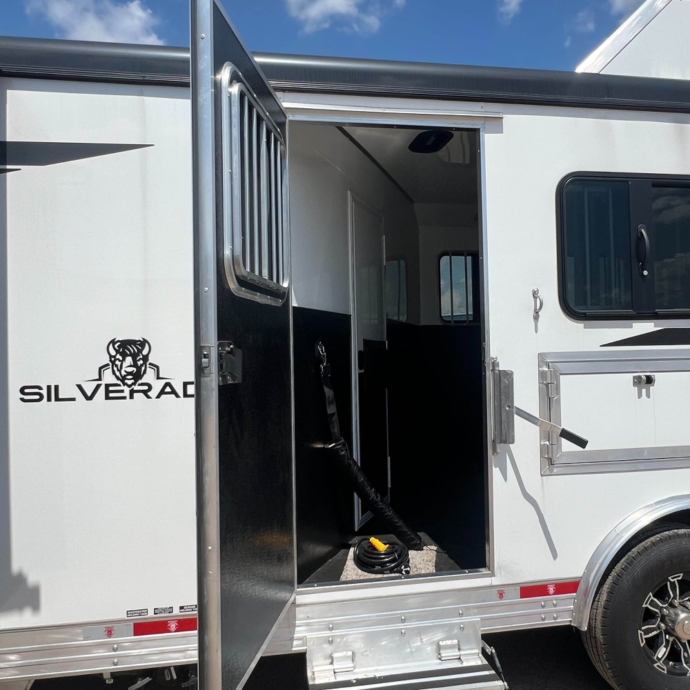 8'x36' Bison Trailers Enclosed