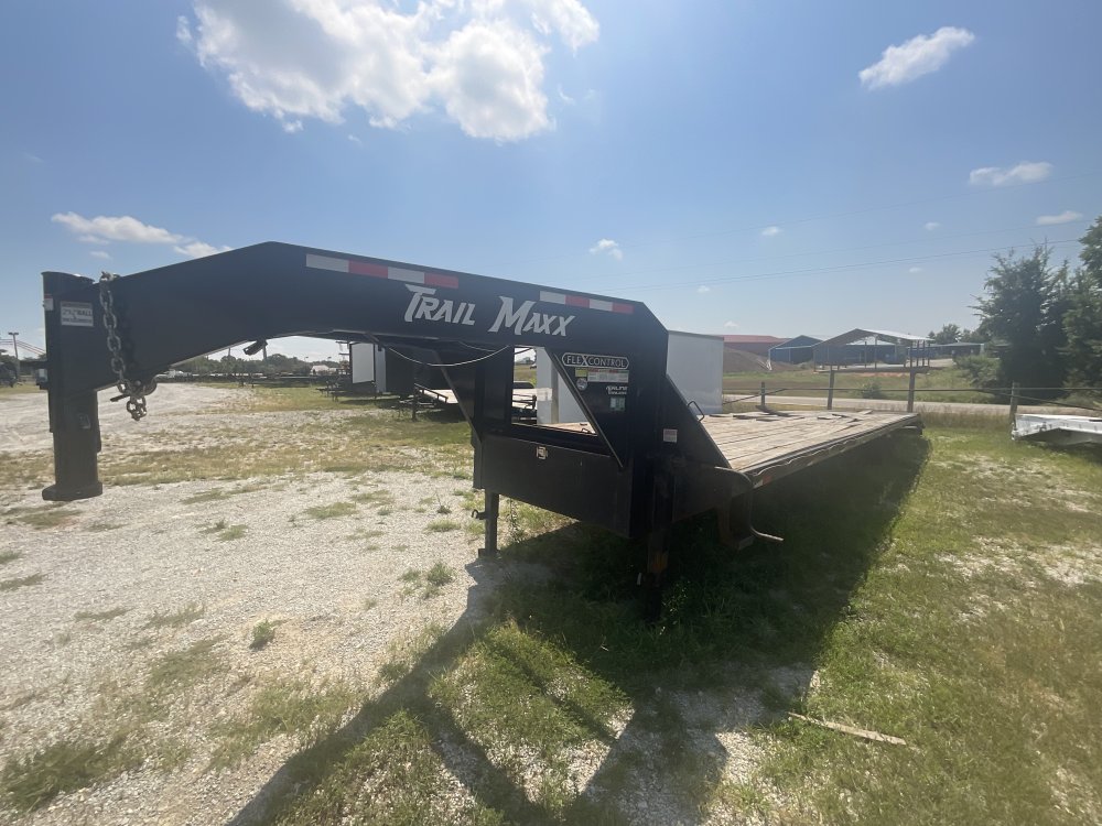102"x40' TRAIL MAXX Gooseneck Flatbed