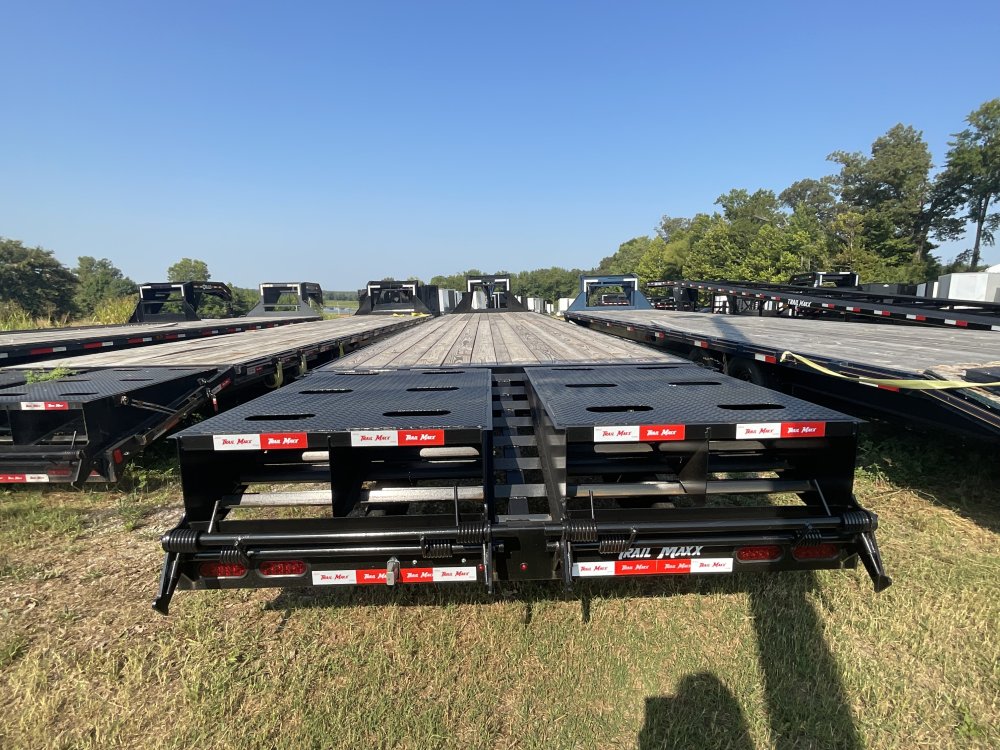 102"x40' TRAIL MAXX Gooseneck Flatbed