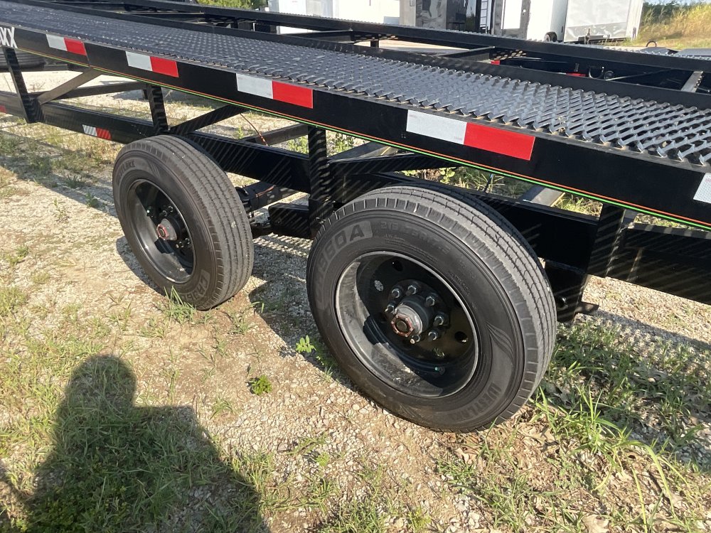 102"x52' TRAIL MAXX Gooseneck Wedge Trailer