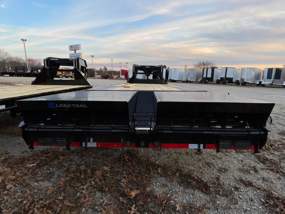 102"x28' Load Trail LLC Gooseneck Flatbed