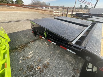 102"x32' Load Trail Gooseneck Flatbed